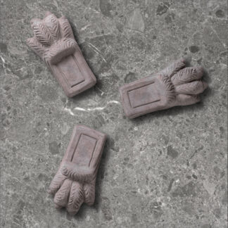 Bergs potter løveføtter