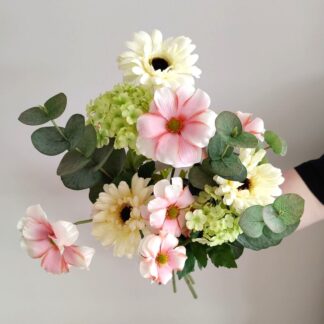 Bukett sommerfulgranunkel gerbera Mr Plant